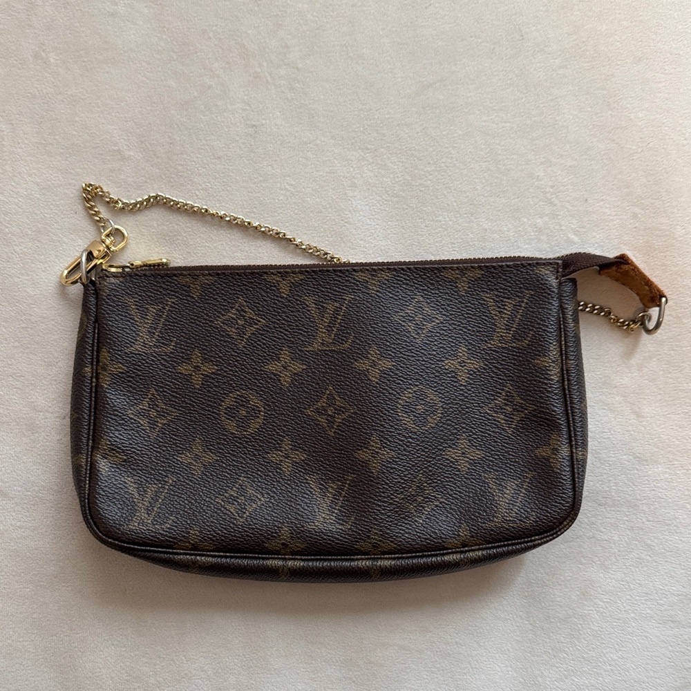 Louis Vuitton Monogram Pochette Accessoires